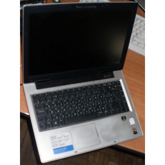 Ноутбук Asus A8S (A8SC) (Intel Core 2 Duo T5250 (2x1.5Ghz) /1024Mb DDR2 /120Gb /14" TFT 1280x800) - Клин